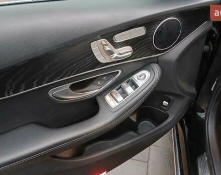 Черный Мерседес Ц-Класс, объемом двигателя 2 л и пробегом 184 тыс. км за 15900 $, фото 7 на Automoto.ua
