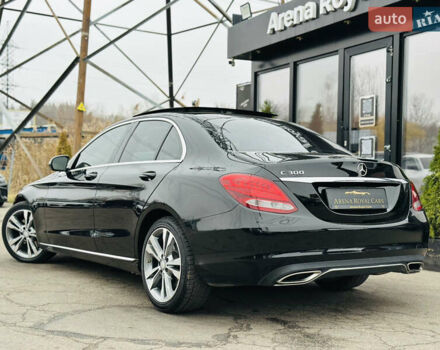 Чорний Мерседес Ц-Клас, об'ємом двигуна 2 л та пробігом 117 тис. км за 17500 $, фото 3 на Automoto.ua