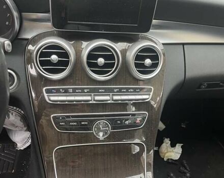 Чорний Мерседес Ц-Клас, об'ємом двигуна 2 л та пробігом 27 тис. км за 10000 $, фото 13 на Automoto.ua