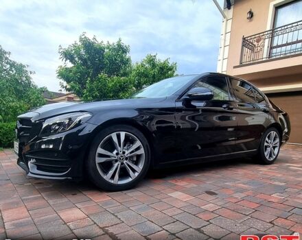 Чорний Мерседес Ц-Клас, об'ємом двигуна 2 л та пробігом 58 тис. км за 26300 $, фото 1 на Automoto.ua