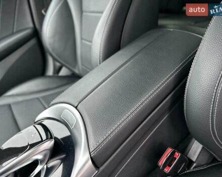 Черный Мерседес Ц-Класс, объемом двигателя 1.99 л и пробегом 106 тыс. км за 26999 $, фото 60 на Automoto.ua