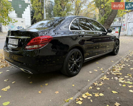 Чорний Мерседес Ц-Клас, об'ємом двигуна 2 л та пробігом 159 тис. км за 18600 $, фото 4 на Automoto.ua