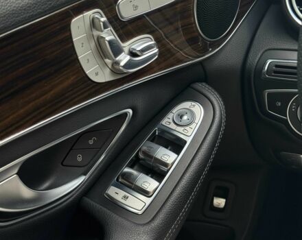 Чорний Мерседес Ц-Клас, об'ємом двигуна 2 л та пробігом 112 тис. км за 22600 $, фото 12 на Automoto.ua