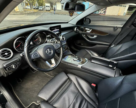 Чорний Мерседес Ц-Клас, об'ємом двигуна 2 л та пробігом 75 тис. км за 27500 $, фото 16 на Automoto.ua