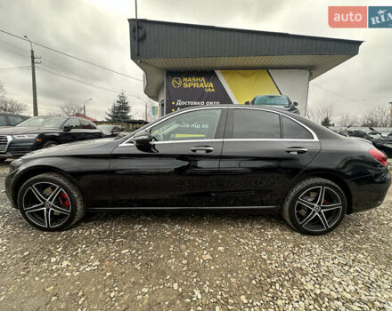 Чорний Мерседес Ц-Клас, об'ємом двигуна 2 л та пробігом 152 тис. км за 23900 $, фото 6 на Automoto.ua