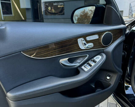 Чорний Мерседес Ц-Клас, об'ємом двигуна 2 л та пробігом 75 тис. км за 27500 $, фото 20 на Automoto.ua