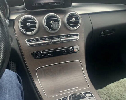 Чорний Мерседес Ц-Клас, об'ємом двигуна 2 л та пробігом 135 тис. км за 20500 $, фото 9 на Automoto.ua