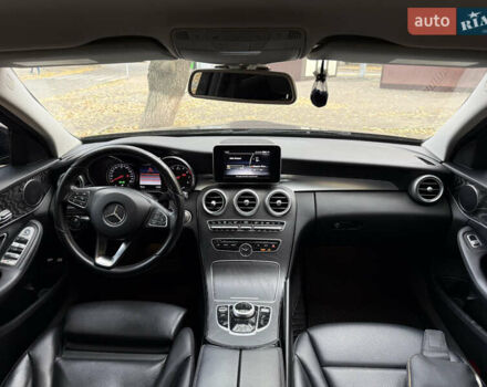 Чорний Мерседес Ц-Клас, об'ємом двигуна 2 л та пробігом 159 тис. км за 18600 $, фото 6 на Automoto.ua