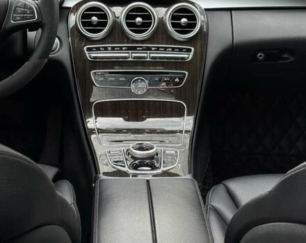 Чорний Мерседес Ц-Клас, об'ємом двигуна 2 л та пробігом 112 тис. км за 23200 $, фото 26 на Automoto.ua