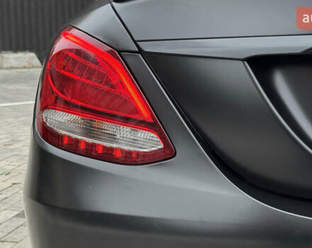 Чорний Мерседес Ц-Клас, об'ємом двигуна 2 л та пробігом 112 тис. км за 23200 $, фото 7 на Automoto.ua