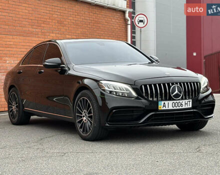 Чорний Мерседес Ц-Клас, об'ємом двигуна 2 л та пробігом 42 тис. км за 26900 $, фото 2 на Automoto.ua