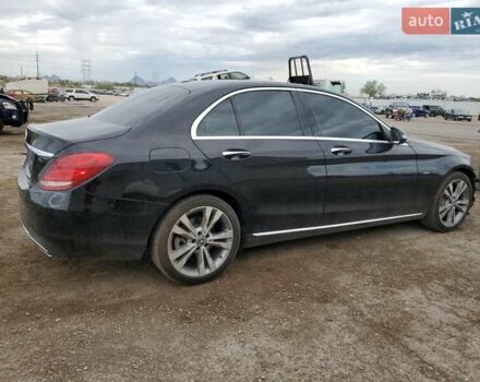 Чорний Мерседес Ц-Клас, об'ємом двигуна 2 л та пробігом 60 тис. км за 5000 $, фото 2 на Automoto.ua