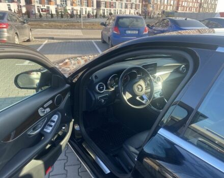 Черный Мерседес Ц-Класс, объемом двигателя 2 л и пробегом 90 тыс. км за 23776 $, фото 1 на Automoto.ua