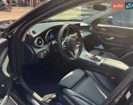 Мерседес Ц-Класс 2018 в Киеве на Automoto.ua Черный Мерседес Ц-Класс, объемом двигателя 1.5 л и пробегом 54 тыс. км за 27000 $, фото 2 на Automoto.ua