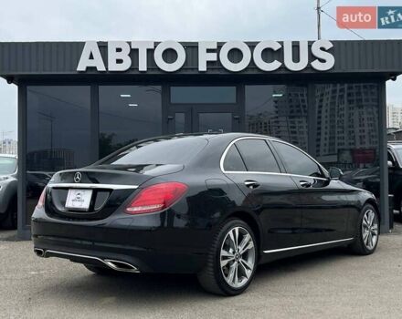 Черный Мерседес Ц-Класс, объемом двигателя 1.99 л и пробегом 119 тыс. км за 22490 $, фото 6 на Automoto.ua
