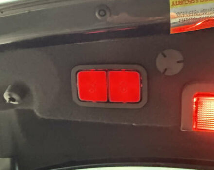 Черный Мерседес Ц-Класс, объемом двигателя 1.99 л и пробегом 98 тыс. км за 23999 $, фото 7 на Automoto.ua