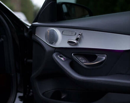 Чорний Мерседес Ц-Клас, об'ємом двигуна 1.99 л та пробігом 86 тис. км за 31500 $, фото 37 на Automoto.ua