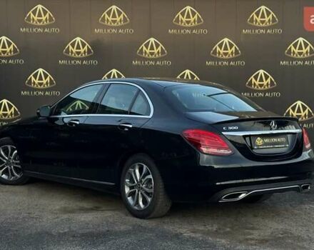 Чорний Мерседес Ц-Клас, об'ємом двигуна 2 л та пробігом 89 тис. км за 22200 $, фото 3 на Automoto.ua