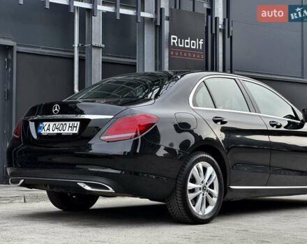 Черный Мерседес Ц-Класс, объемом двигателя 1.5 л и пробегом 56 тыс. км за 27000 $, фото 2 на Automoto.ua