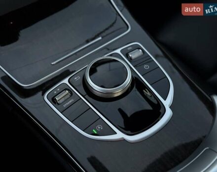 Черный Мерседес Ц-Класс, объемом двигателя 2 л и пробегом 89 тыс. км за 21799 $, фото 32 на Automoto.ua