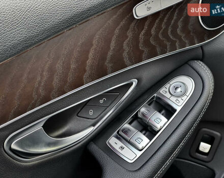 Черный Мерседес Ц-Класс, объемом двигателя 1.5 л и пробегом 56 тыс. км за 27000 $, фото 11 на Automoto.ua