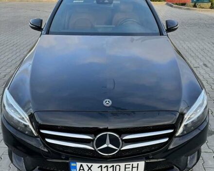 Чорний Мерседес Ц-Клас, об'ємом двигуна 1.6 л та пробігом 19 тис. км за 32000 $, фото 1 на Automoto.ua