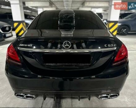 Черный Мерседес Ц-Класс, объемом двигателя 3.98 л и пробегом 19 тыс. км за 60000 $, фото 15 на Automoto.ua