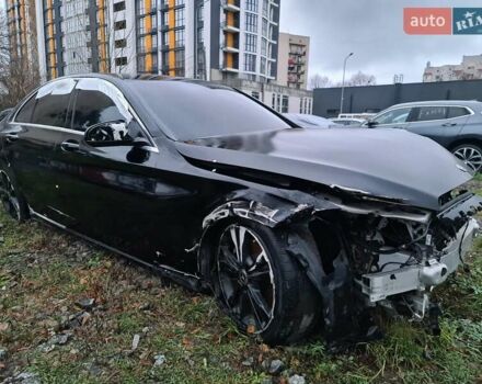 Черный Мерседес Ц-Класс, объемом двигателя 1.99 л и пробегом 85 тыс. км за 10999 $, фото 5 на Automoto.ua