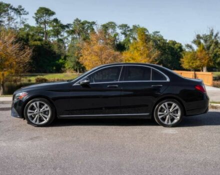 Черный Мерседес Ц-Класс, объемом двигателя 2 л и пробегом 42 тыс. км за 13000 $, фото 4 на Automoto.ua