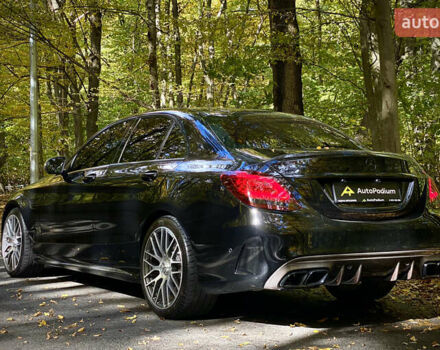 Черный Мерседес Ц-Класс, объемом двигателя 3.98 л и пробегом 63 тыс. км за 46990 $, фото 2 на Automoto.ua