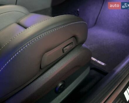 Черный Мерседес Ц-Класс, объемом двигателя 3.98 л и пробегом 19 тыс. км за 60000 $, фото 43 на Automoto.ua