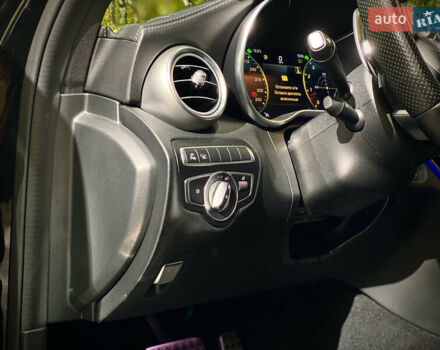 Черный Мерседес Ц-Класс, объемом двигателя 3.98 л и пробегом 63 тыс. км за 46990 $, фото 10 на Automoto.ua