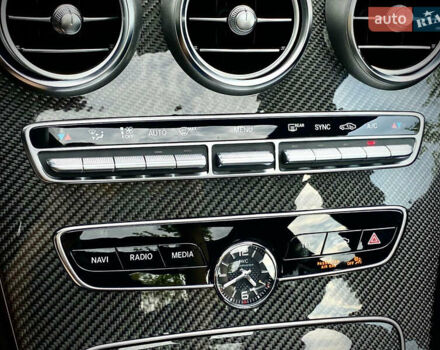 Черный Мерседес Ц-Класс, объемом двигателя 3.98 л и пробегом 63 тыс. км за 46990 $, фото 25 на Automoto.ua