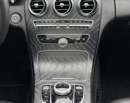 Черный Мерседес Ц-Класс, объемом двигателя 1.99 л и пробегом 120 тыс. км за 27990 $, фото 14 на Automoto.ua