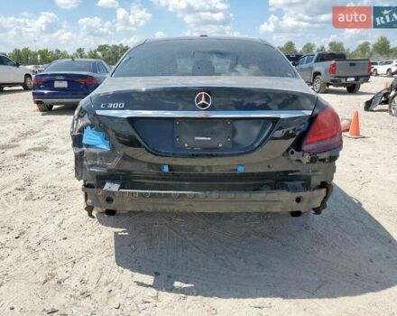 Черный Мерседес Ц-Класс, объемом двигателя 2 л и пробегом 61 тыс. км за 6000 $, фото 5 на Automoto.ua