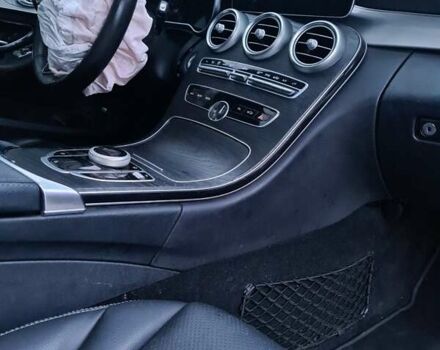 Черный Мерседес Ц-Класс, объемом двигателя 1.99 л и пробегом 85 тыс. км за 10999 $, фото 13 на Automoto.ua