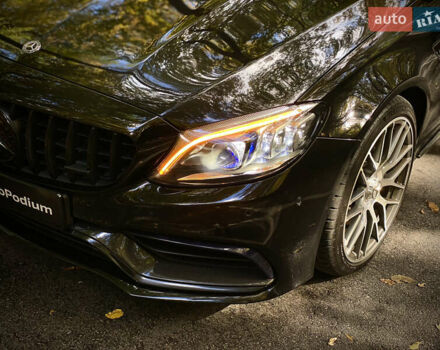 Черный Мерседес Ц-Класс, объемом двигателя 3.98 л и пробегом 63 тыс. км за 46990 $, фото 5 на Automoto.ua