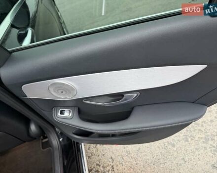 Черный Мерседес Ц-Класс, объемом двигателя 1.95 л и пробегом 70 тыс. км за 33500 $, фото 25 на Automoto.ua