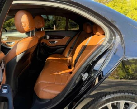 Черный Мерседес Ц-Класс, объемом двигателя 2 л и пробегом 46 тыс. км за 8000 $, фото 11 на Automoto.ua