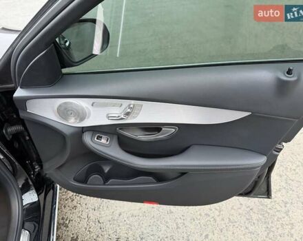 Черный Мерседес Ц-Класс, объемом двигателя 1.95 л и пробегом 70 тыс. км за 33500 $, фото 26 на Automoto.ua