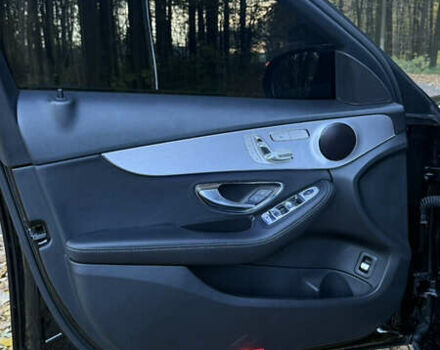 Черный Мерседес Ц-Класс, объемом двигателя 1.95 л и пробегом 67 тыс. км за 32800 $, фото 52 на Automoto.ua