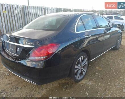 Черный Мерседес Ц-Класс, объемом двигателя 2 л и пробегом 166 тыс. км за 16000 $, фото 4 на Automoto.ua