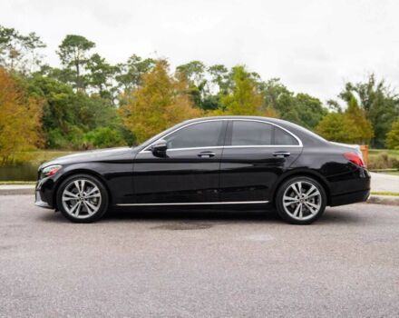 Чорний Мерседес Ц-Клас, об'ємом двигуна 2 л та пробігом 35 тис. км за 7300 $, фото 3 на Automoto.ua