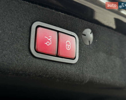 Черный Мерседес Ц-Класс, объемом двигателя 1.99 л и пробегом 48 тыс. км за 35000 $, фото 44 на Automoto.ua