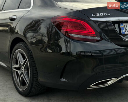Черный Мерседес Ц-Класс, объемом двигателя 1.99 л и пробегом 48 тыс. км за 35000 $, фото 36 на Automoto.ua