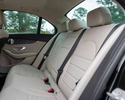 Чорний Мерседес Ц-Клас, об'ємом двигуна 2 л та пробігом 35 тис. км за 7300 $, фото 10 на Automoto.ua