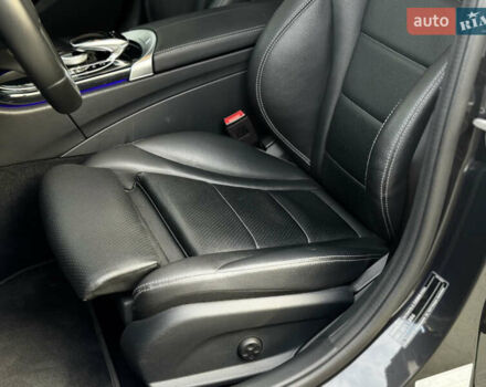 Черный Мерседес Ц-Класс, объемом двигателя 1.99 л и пробегом 48 тыс. км за 35000 $, фото 49 на Automoto.ua