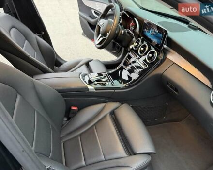 Черный Мерседес Ц-Класс, объемом двигателя 1.95 л и пробегом 70 тыс. км за 33500 $, фото 29 на Automoto.ua