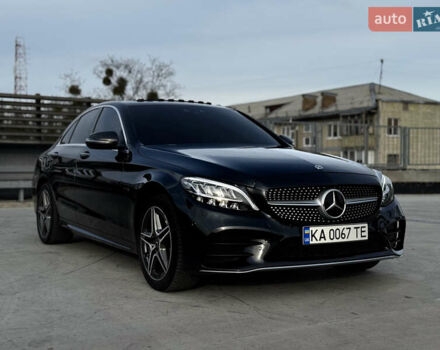Черный Мерседес Ц-Класс, объемом двигателя 1.99 л и пробегом 48 тыс. км за 35000 $, фото 4 на Automoto.ua