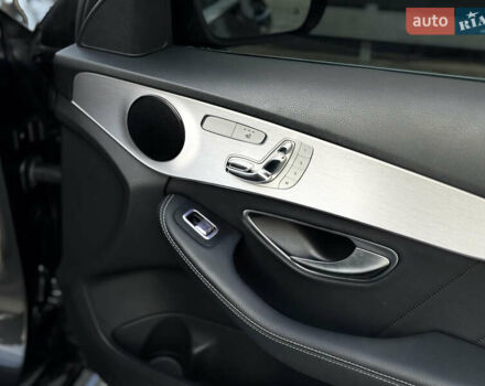 Черный Мерседес Ц-Класс, объемом двигателя 1.99 л и пробегом 48 тыс. км за 35000 $, фото 67 на Automoto.ua